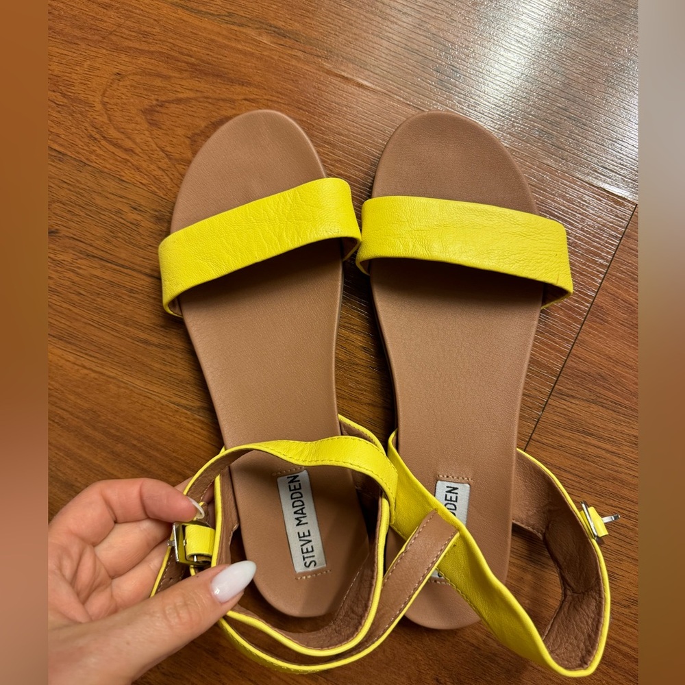 Like new. Leather shoes